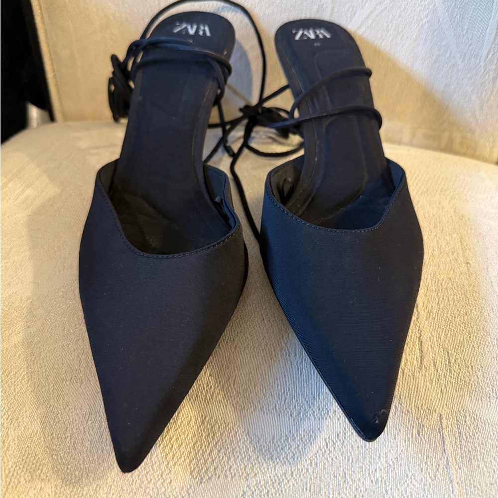 Zara Elegant Black Frame Stiletto Pumps – Size 38 - Picture 2 of 9